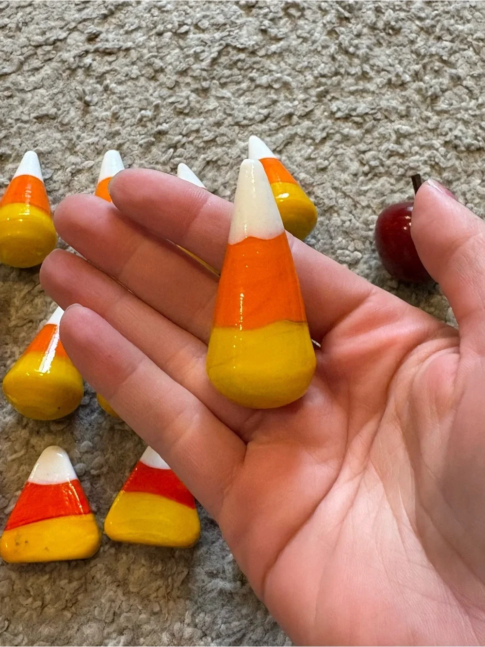 Vintage Murano Style Glass Candy Corn 14 Pieces Wood Apple Lillian Vernon